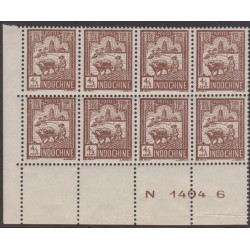 Indochine 126** coin daté