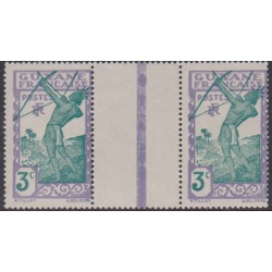 Guyane 157** paire...