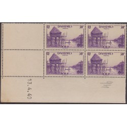 Dahomey 126** Coin daté